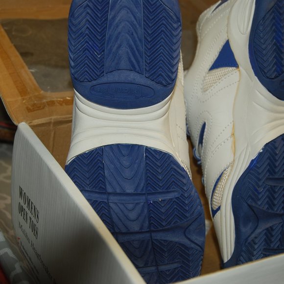 OPEN TOE BLUE AND WHITE TENNIS SHOES - Picture 5 of 6